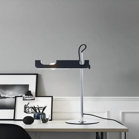 Minimalist Table Lamp Italy Designer Creative Metal Reading Lamp for Hotel Living Room Study Bedroom Bedside