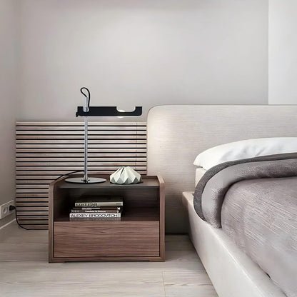 Minimalist Table Lamp Italy Designer Creative Metal Reading Lamp for Hotel Living Room Study Bedroom Bedside