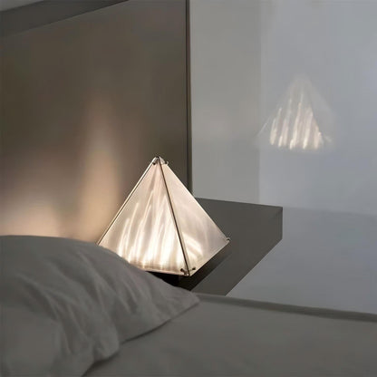 Modern Art Design Sense Living Room Bedroom Decorative Table Lamp